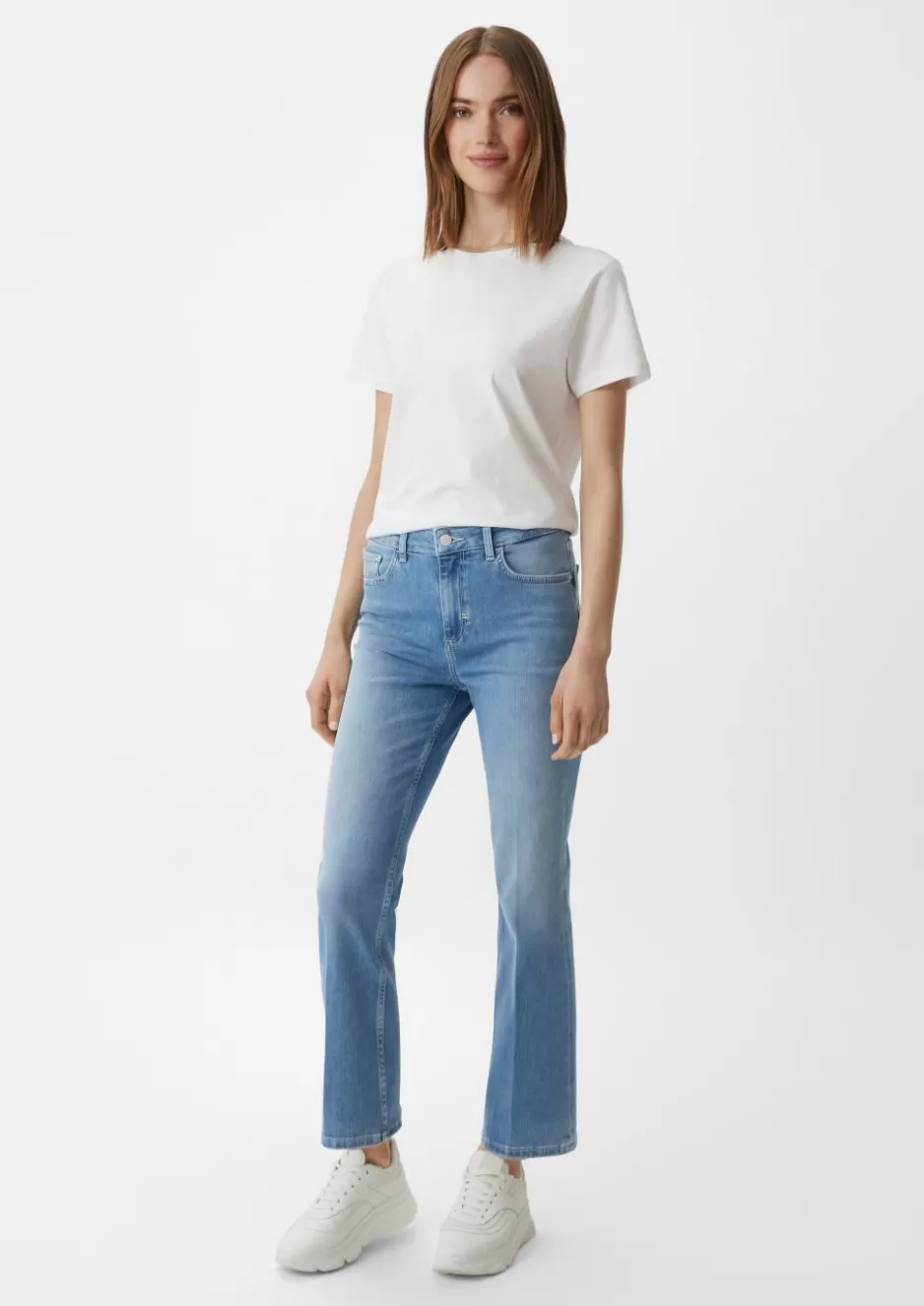 Comma Cropped Jeans / Regular fit / Mid rise / Flared leg< Season Specials | Nachhaltige Styles