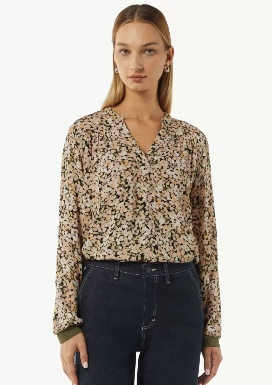 Comma Floral gemusterte Bluse aus Crêpe mit Rippdetail< Blusen | Season Specials