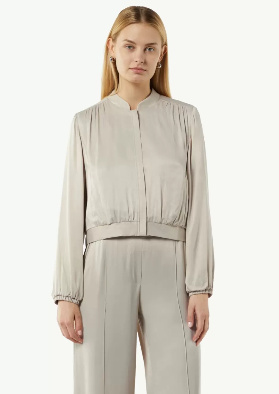 Comma Leichter Blouson aus Satin< Jacken | Season Specials