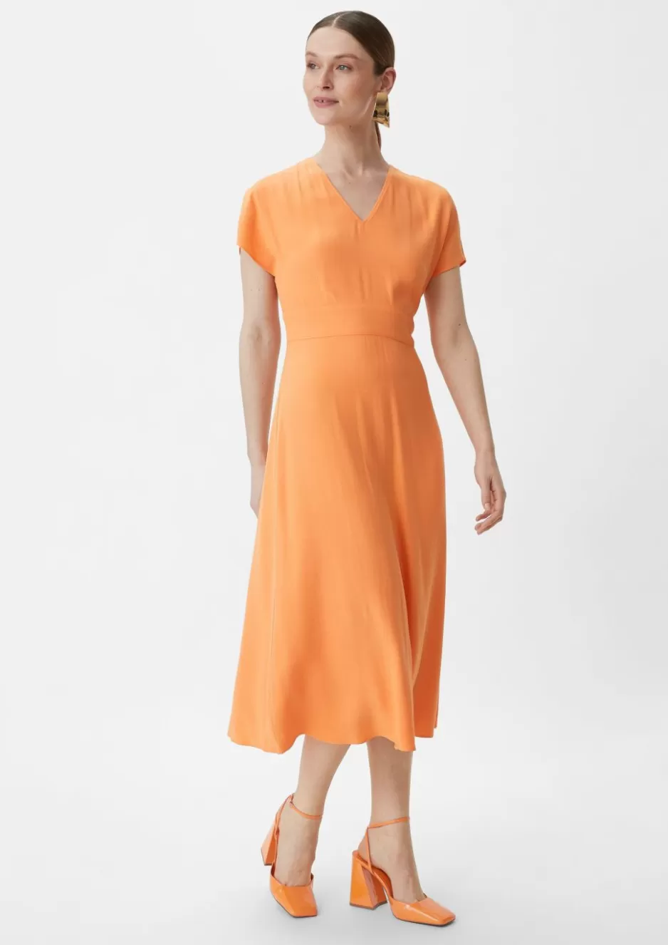 Comma Midi-Kleid aus Satin< Nachhaltige Styles | Kleider