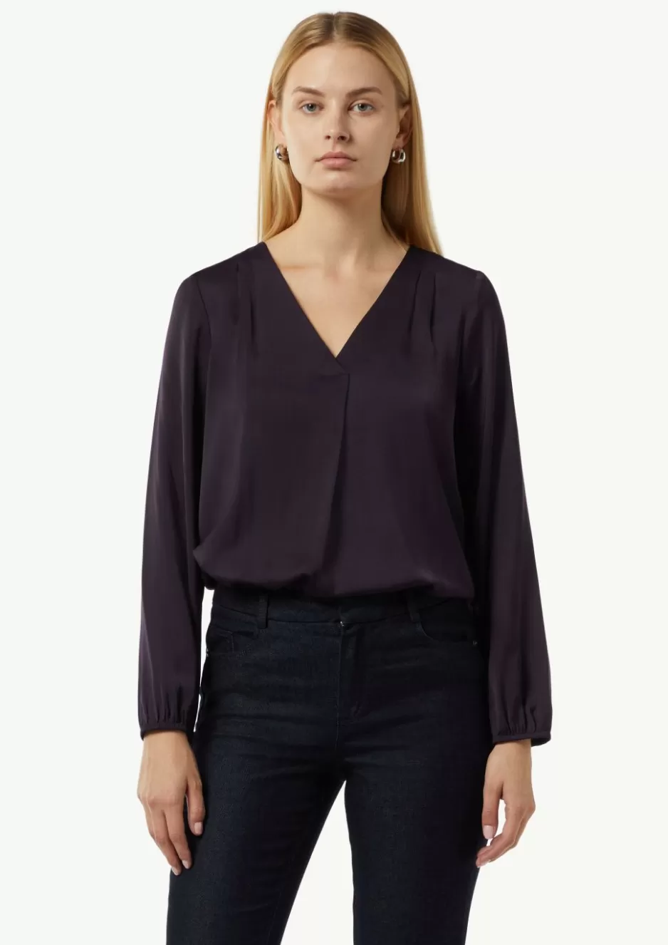 Comma Satinbluse mit V-Ausschnitt< Nachhaltige Styles | Blusen