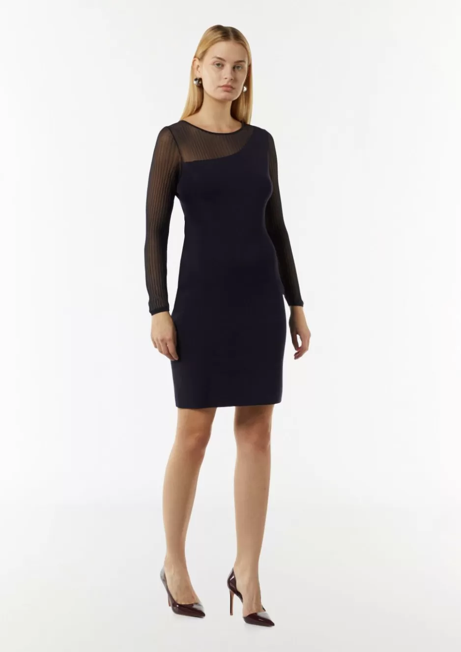 Comma Schmal geschnittenes Strickkleid mit Transparenz-Effekt< Kleider | Season Specials