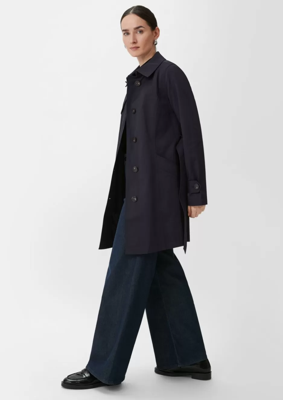 Comma Taillierter Trenchcoat mit Bindegürtel< Nachhaltige Styles | Mäntel